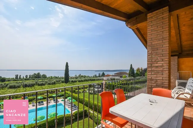 Trilocale Elegance con Balcone